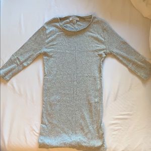 XXS Aritzia Babaton grey mid sleeve shirt
